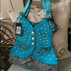 New with tags best shaped bag